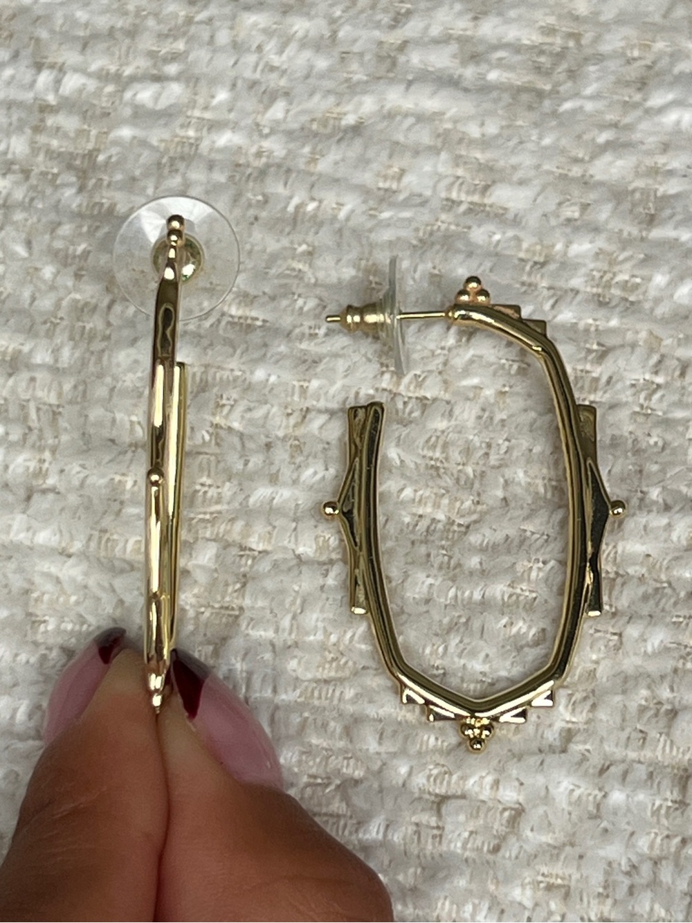 Accessory Subcategory Identification - Picture 2 of 2